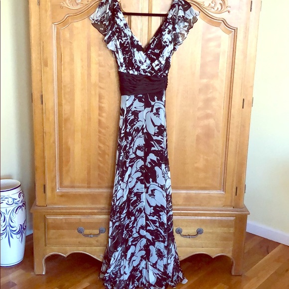 Tadashi Shoji Dresses & Skirts - Gorgeous Tadahi Collection Evening Gown, Size 8